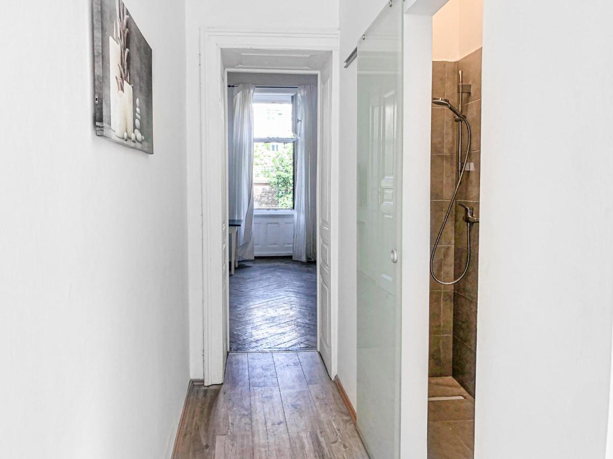 Appartamento Vibrant 3br Near Akh Hospital - Perfect For Groups