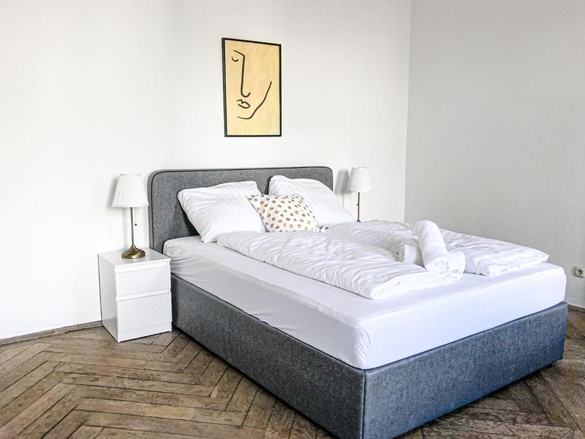 Vibrant 3br Near Akh Hospital - Perfect For Groups Vienna