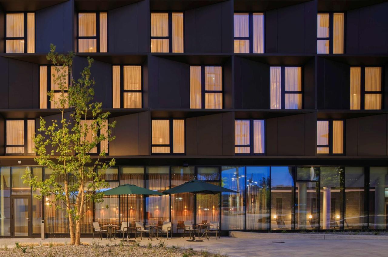 Aparthotel Adina Belvedere