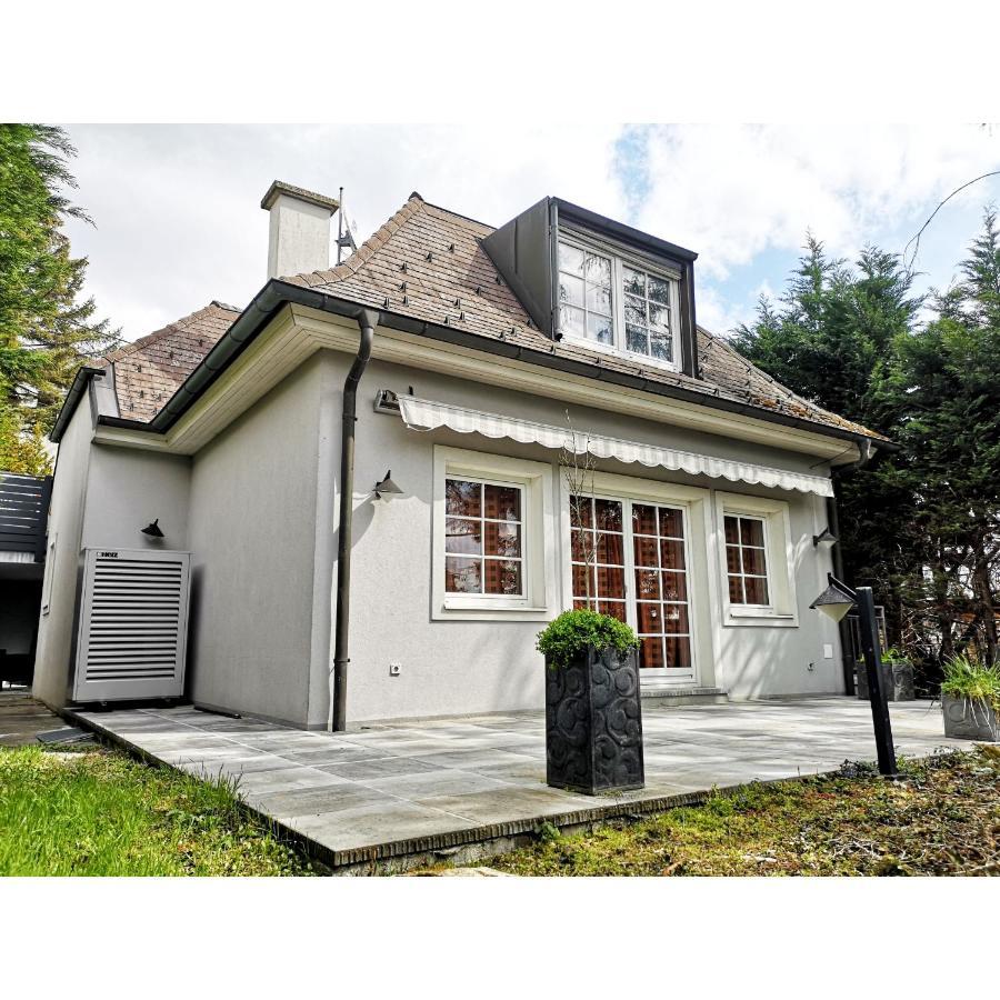 Haus Am Stadtrand / Grunruhelage *