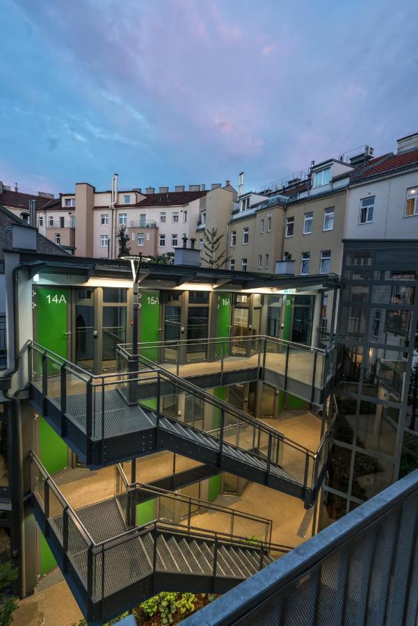 Hotel Smart Nano Living - Hauptbahnhof - Self Check-in Wien