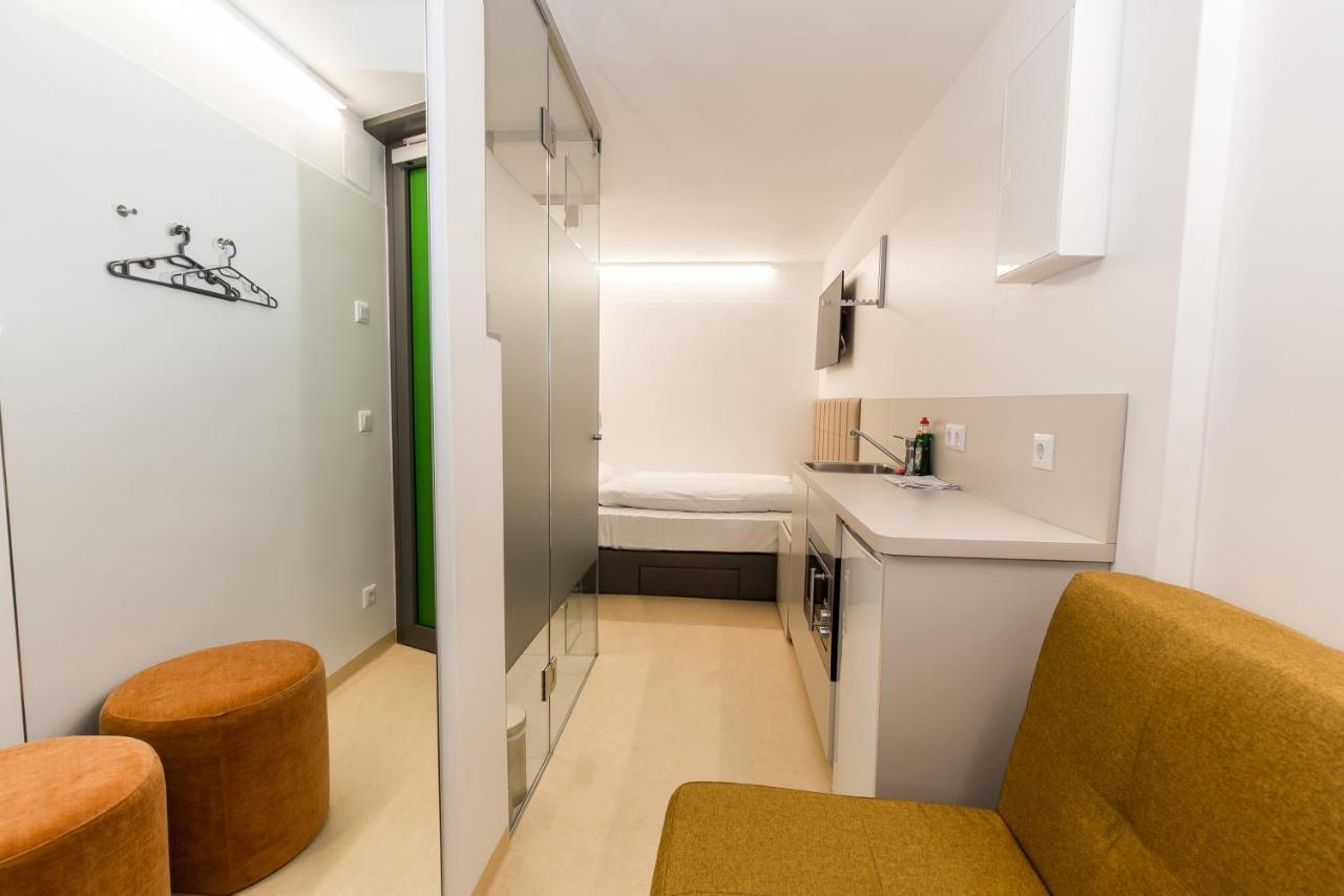 Smart Nano Living - Hauptbahnhof - Self Check-in Hotel