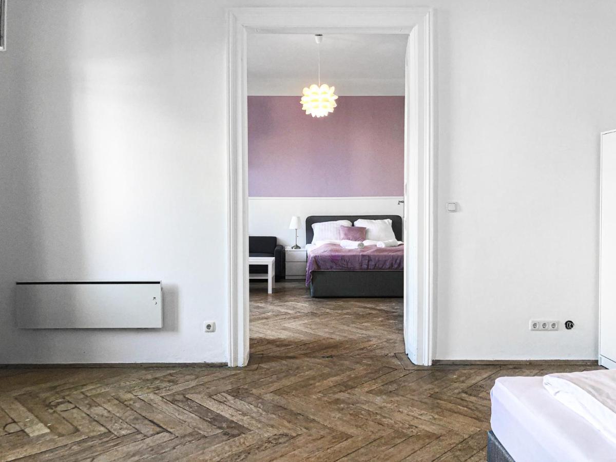 Vibrant 3br Near Akh Hospital - Perfect For Groups Appartamento