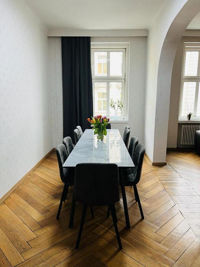 Beautiful Centre Apartment *