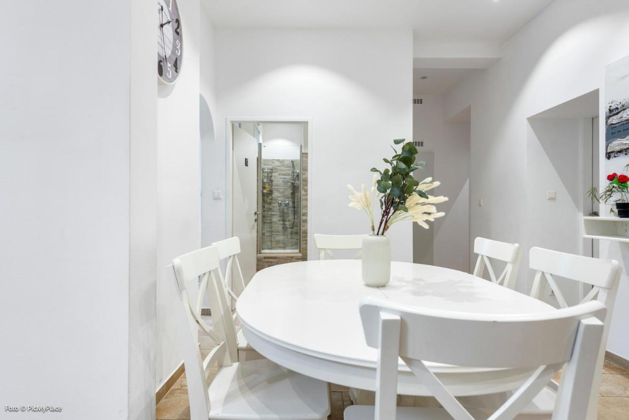 Nice Central City Room * Viena