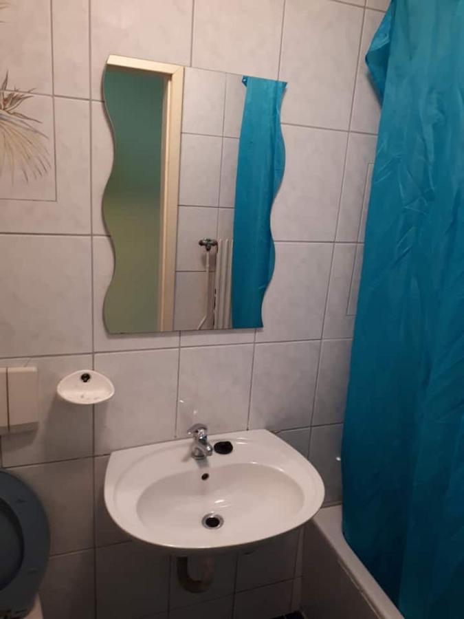 Relaxrooms Hernals Homestay Vienna