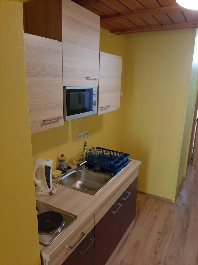 Relaxrooms Hernals Homestay Vienna