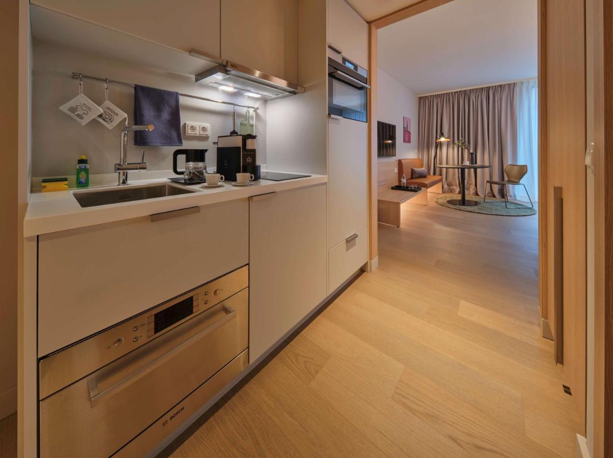 Adina Belvedere Hotel 4*
