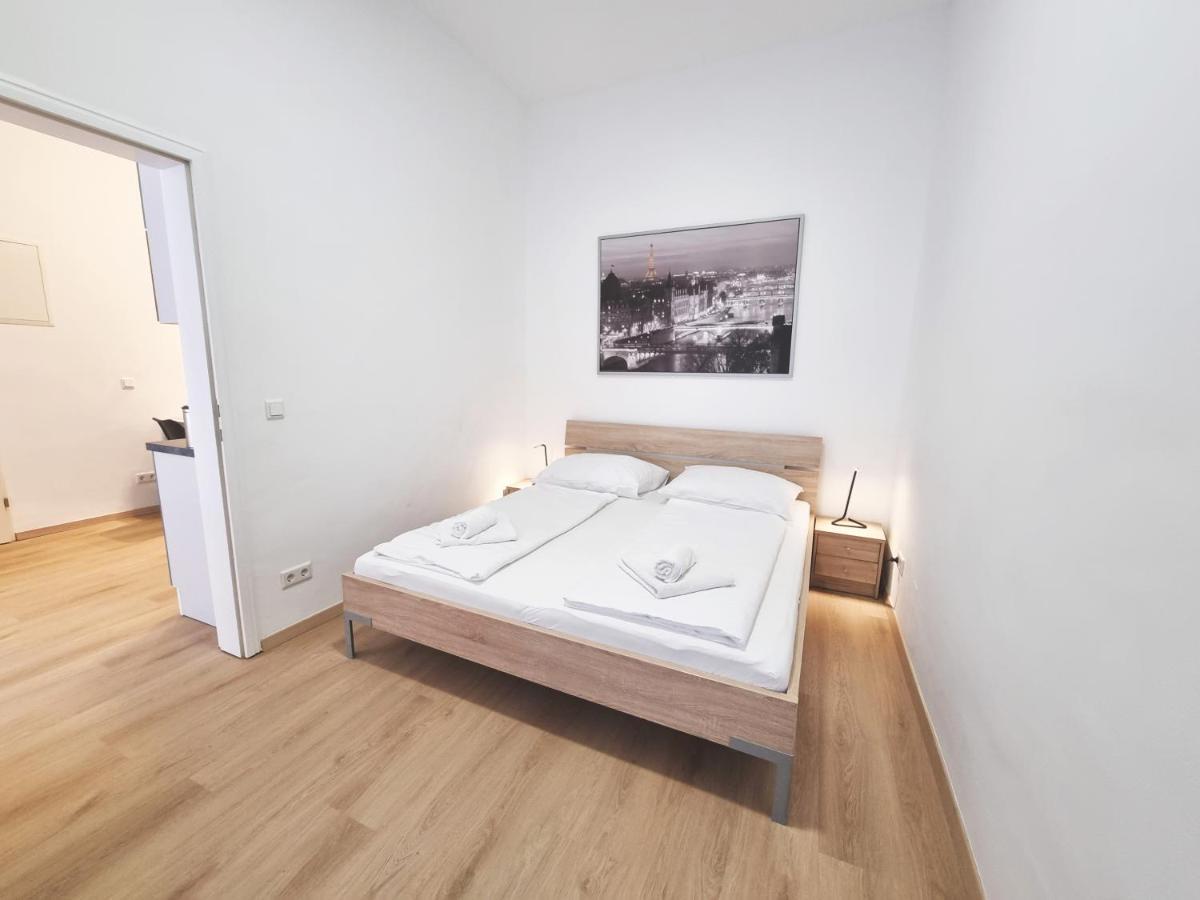 Gal Apartment