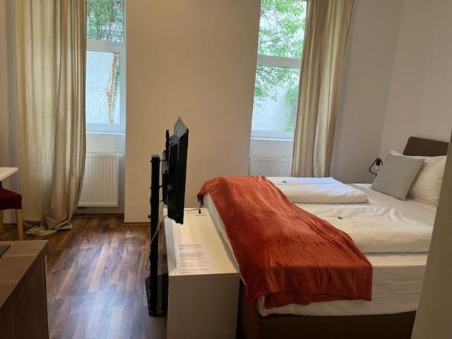 Grand Central Station Apartments I Contactless Check-In Apartment Vienna