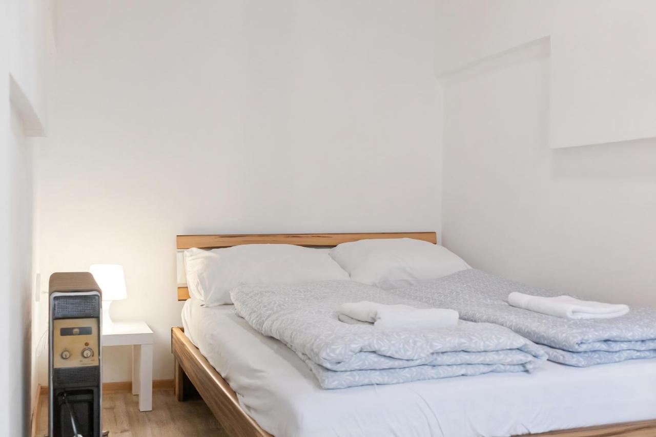 Spacious & Pleasent 2br Apt. Near Milenium Tower Appartamento
