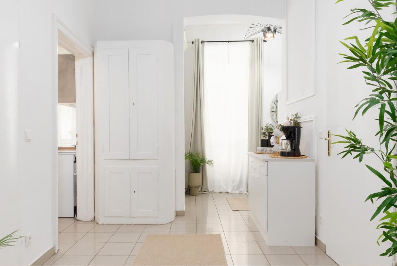 Designer Near Schoenbrunn Apartment Vienna