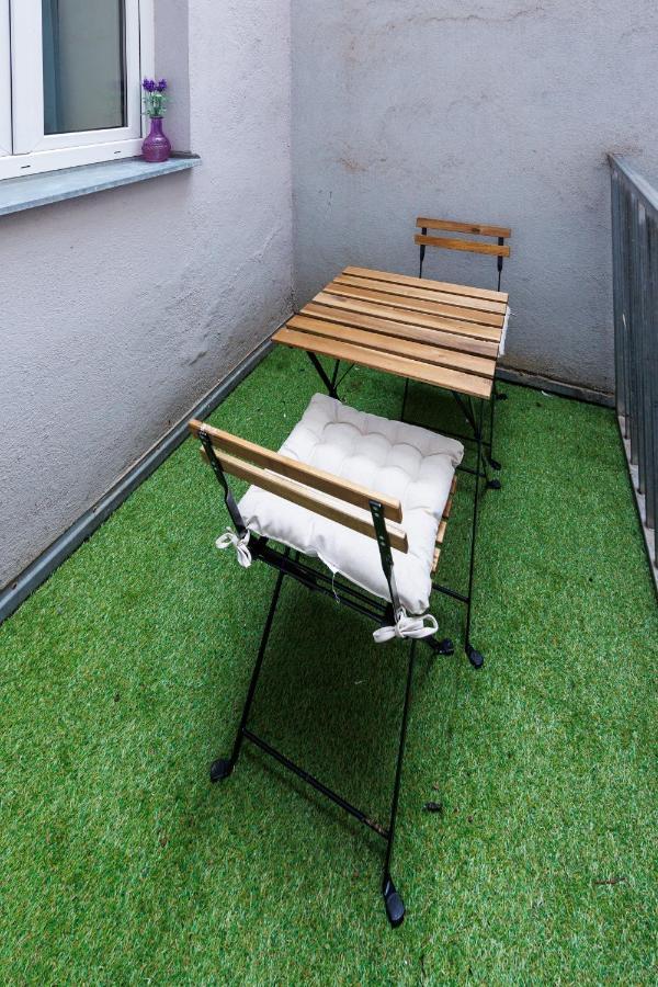 Appartamento Cozy Market-square Retreat Located In The Heart Of The 10th District Vienna