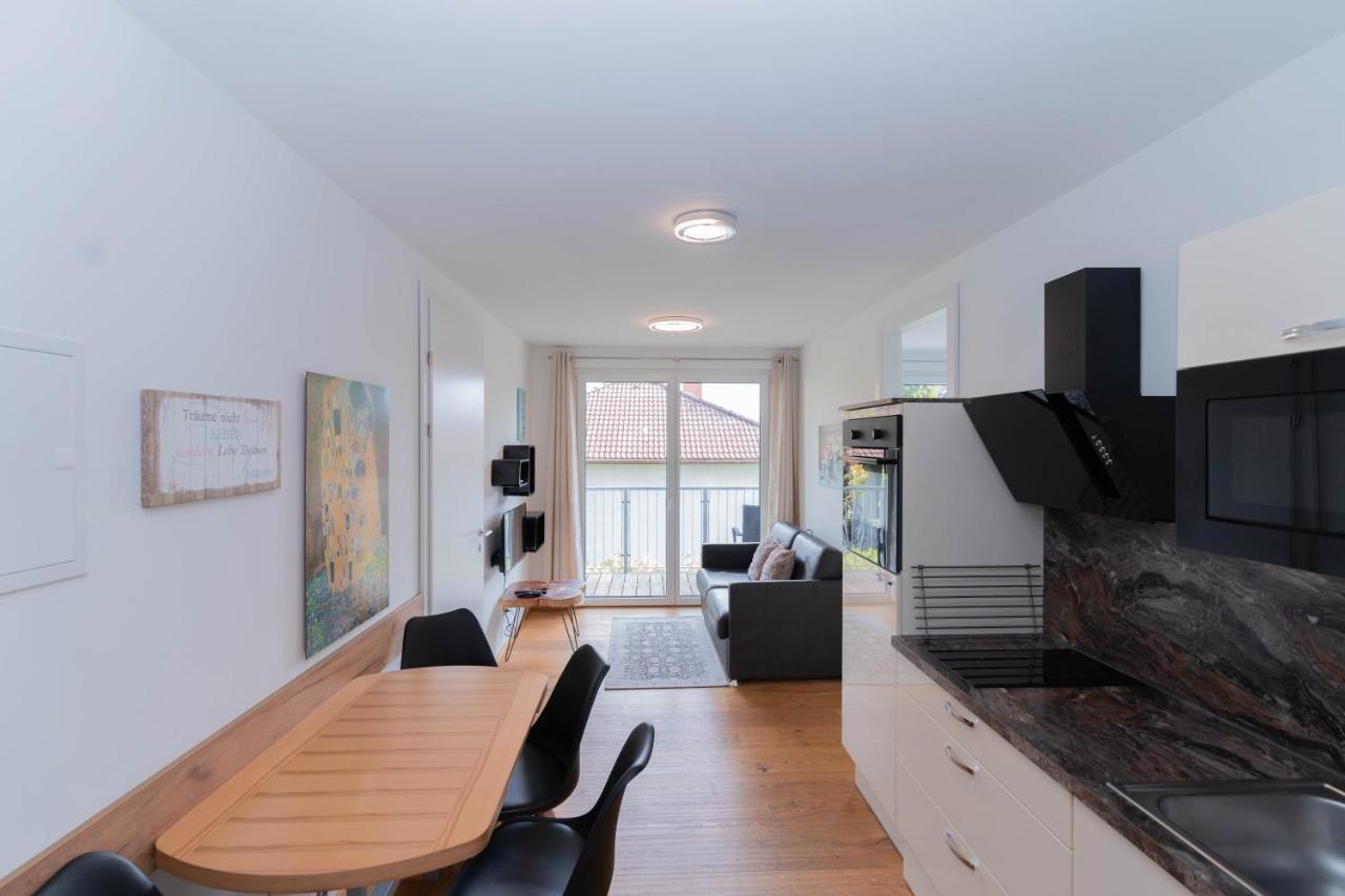 Apartment Modern With Private Balcony Near City Center *