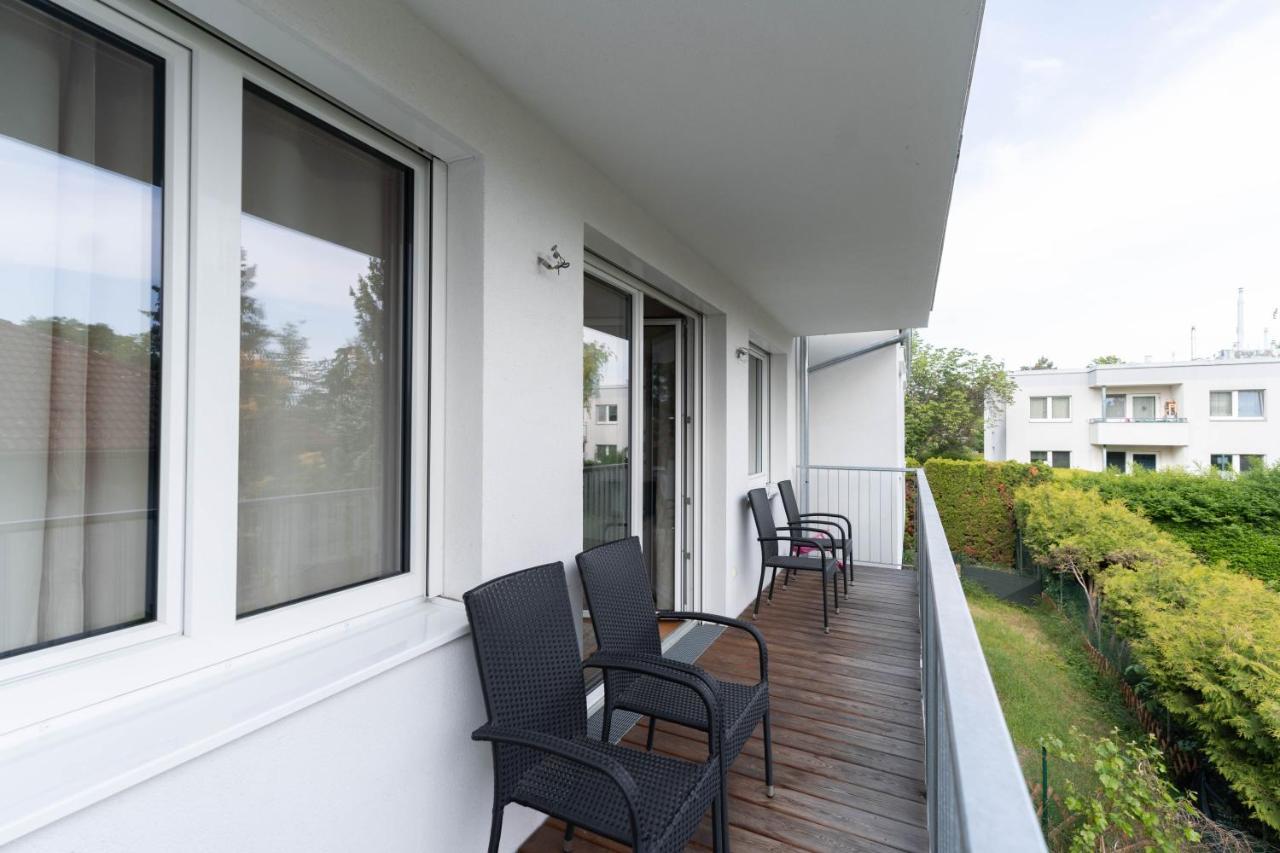 Modern With Private Balcony Near City Center Apartment Vienna