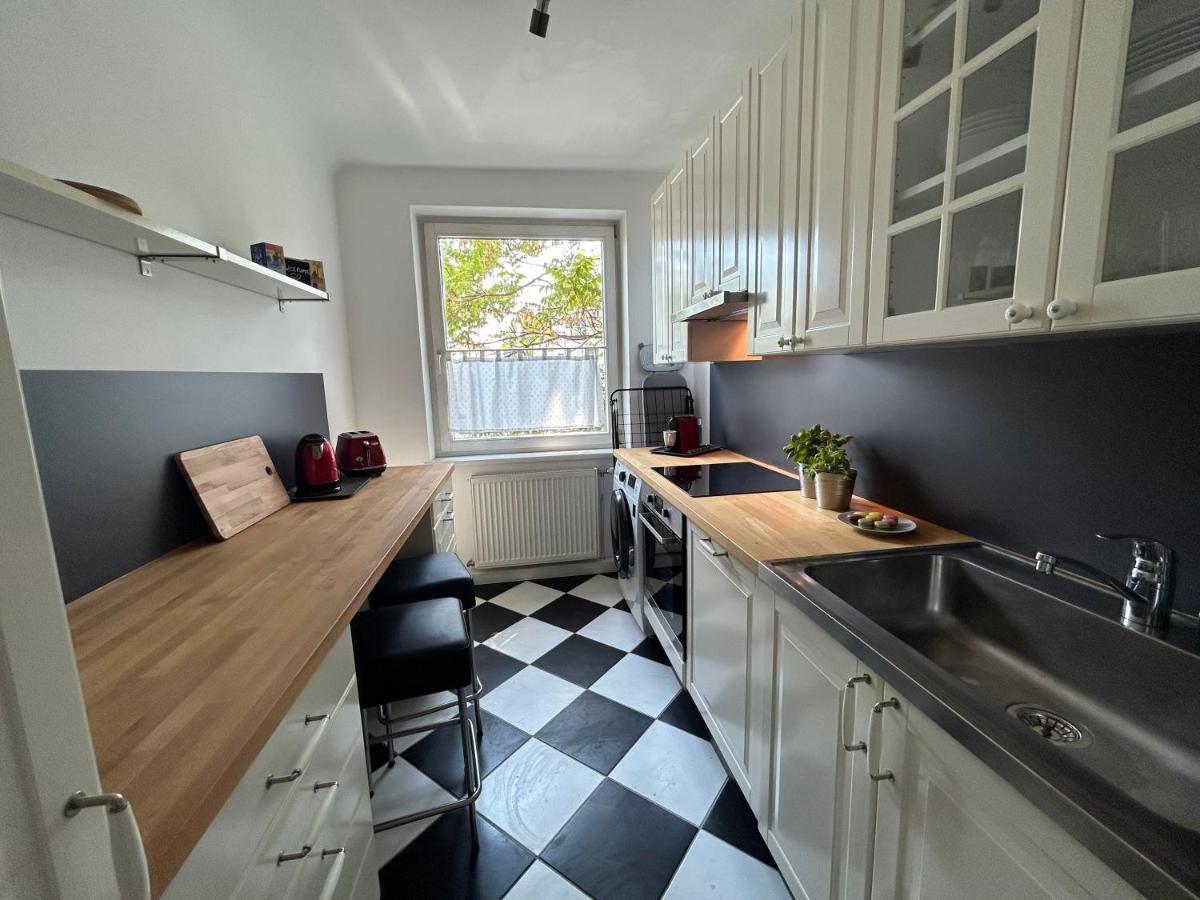 West Apartment *