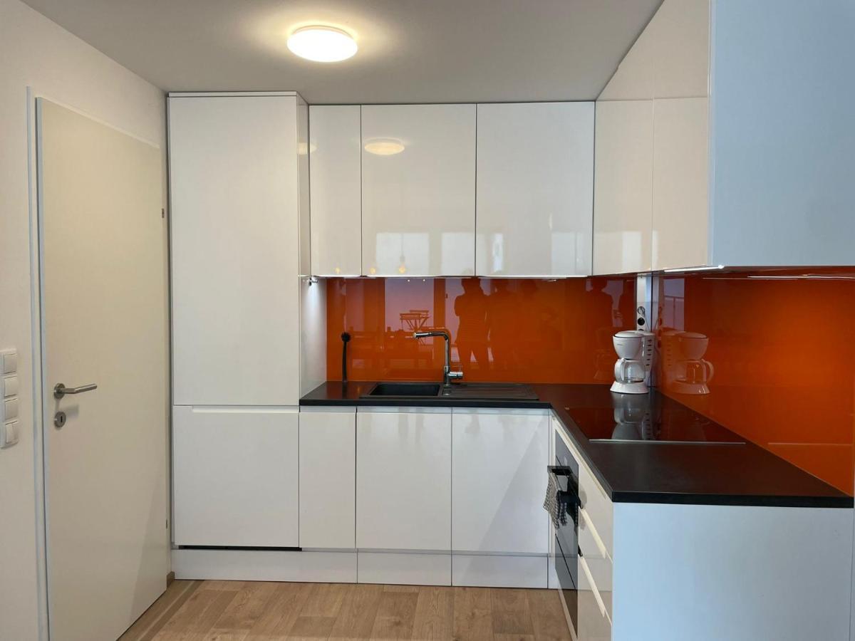Modern & Stylish In 22th Apartment Wien