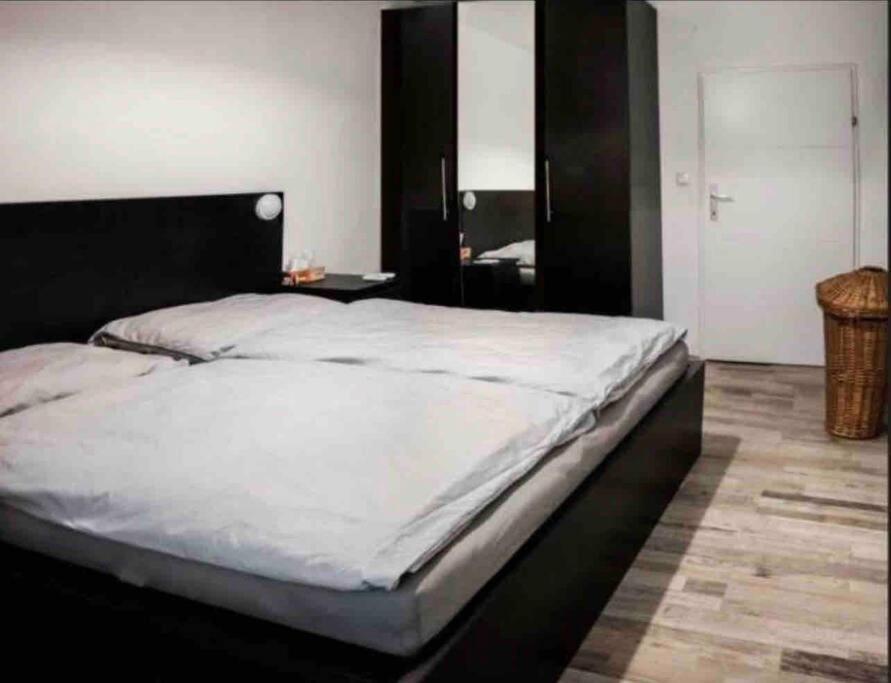 Default Millenium Apartment Vienna