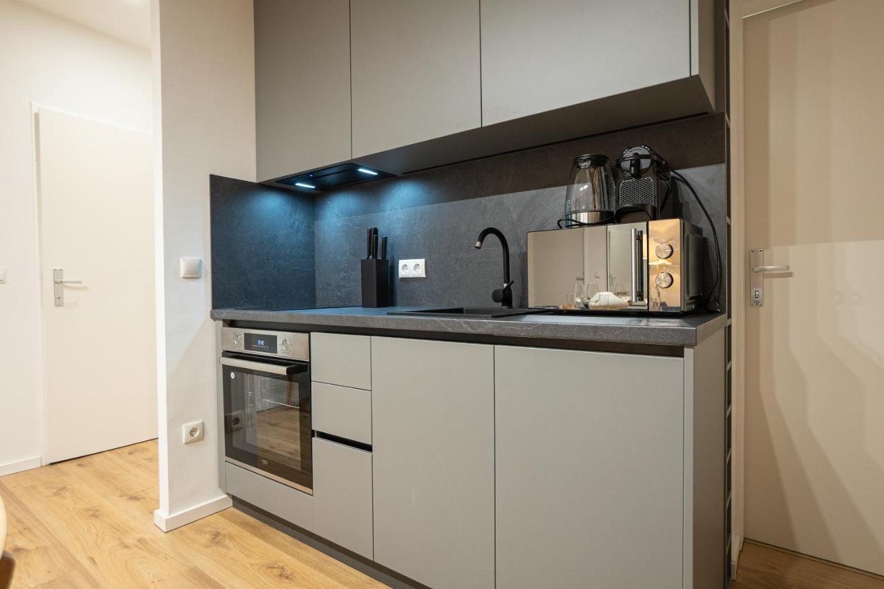 1br With A Queen-size Bed And Terrace - Contactless 24h Check-in * Wien