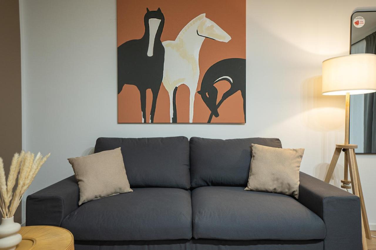 1br With A Queen-size Bed And Terrace - Contactless 24h Check-in Apartment *