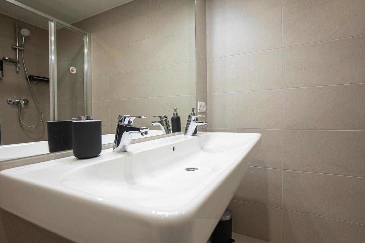 Apartment 1br With A Queen-size Bed And Terrace - Contactless 24h Check-in *