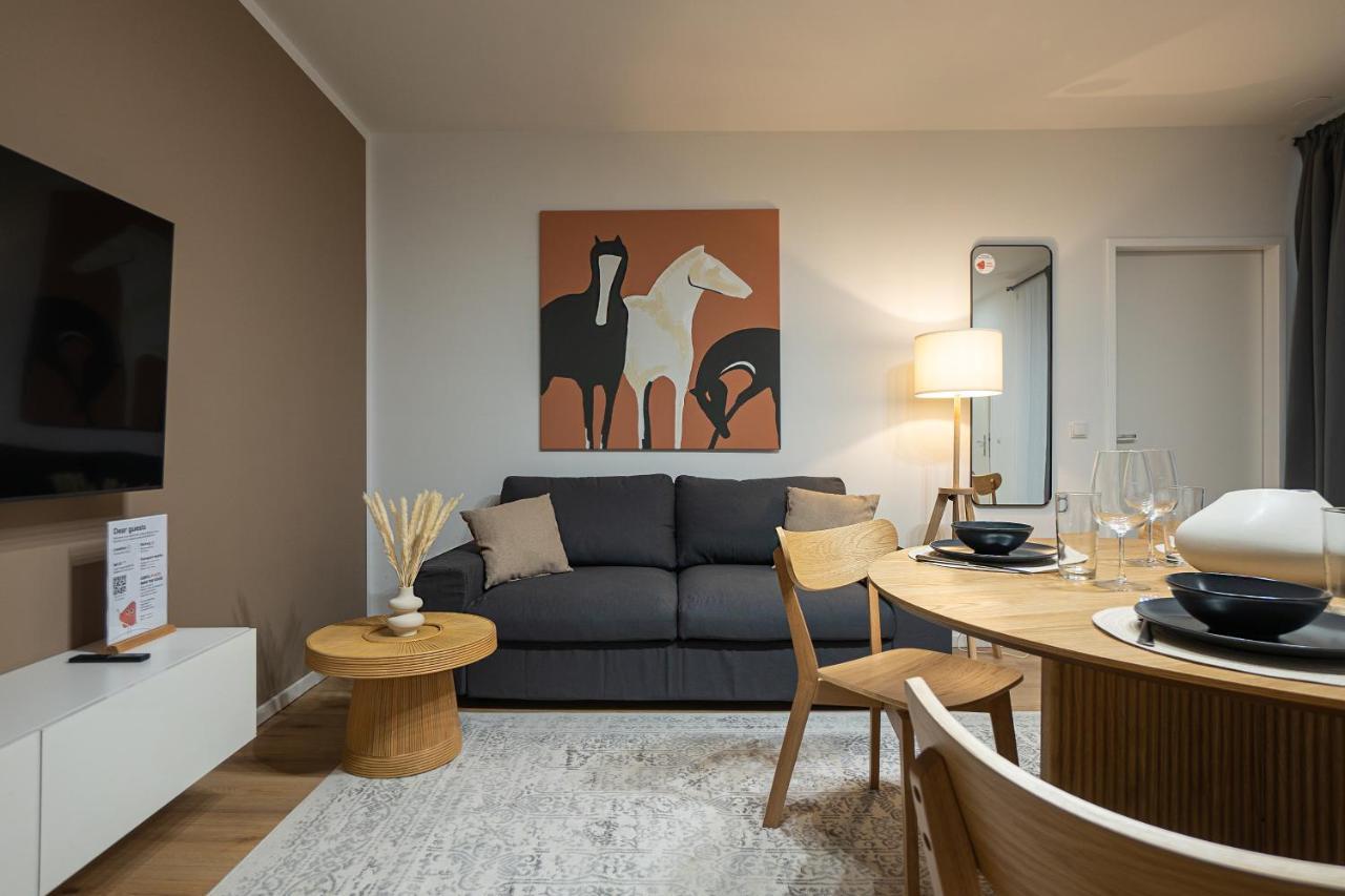 1br With A Queen-size Bed And Terrace - Contactless 24h Check-in Apartment *
