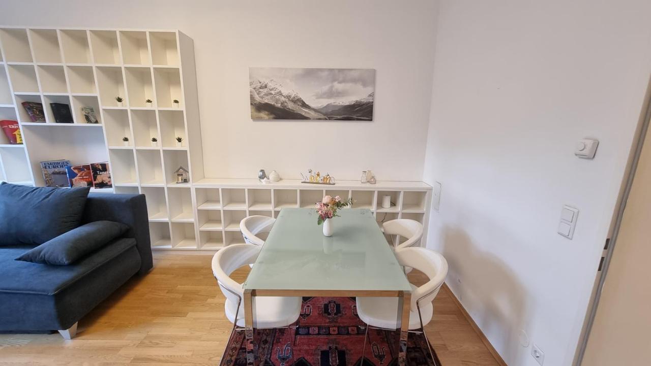 Apartment Sunny Next To Metro 1br