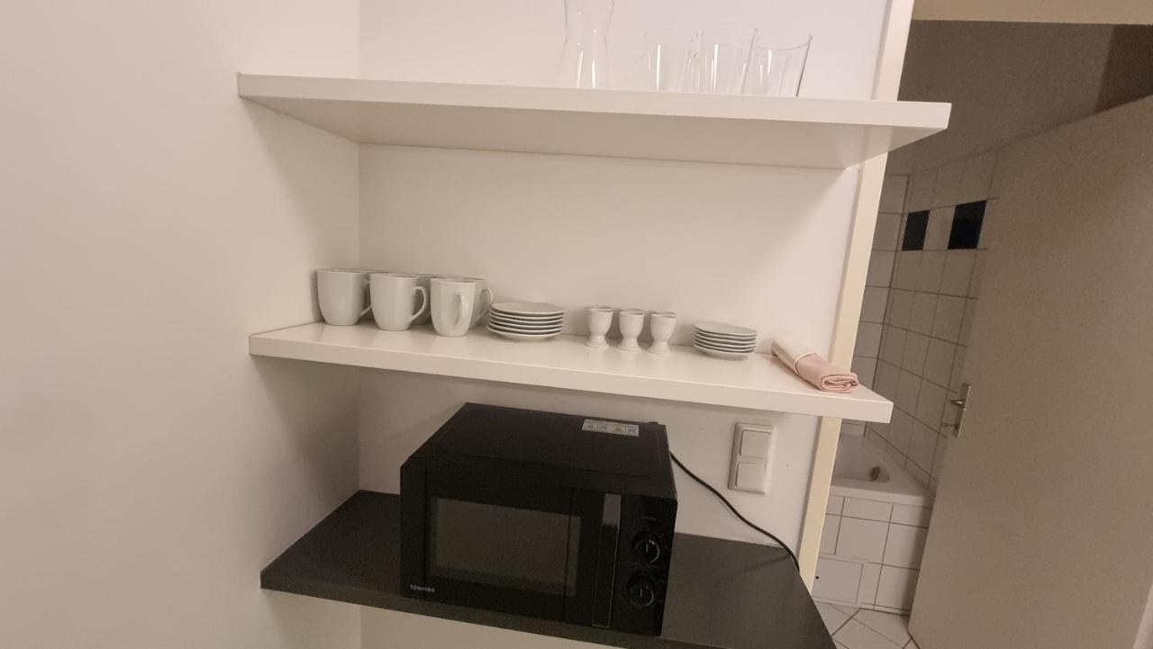 Sunny Next To Metro 1br Apartment Vienna