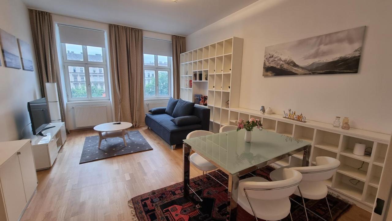 Apartment Sunny Next To Metro 1br *
