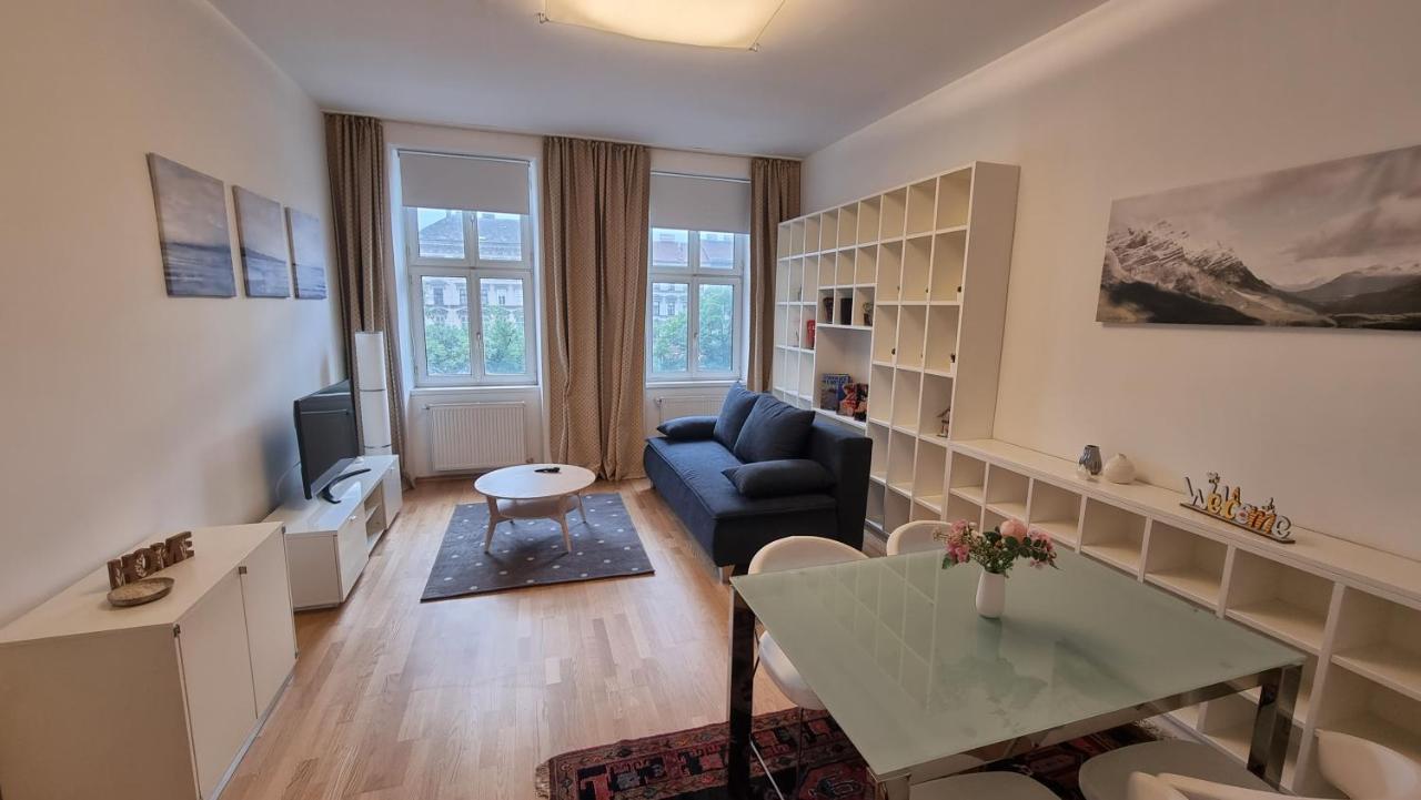 Sunny Next To Metro 1br Apartment Vienna