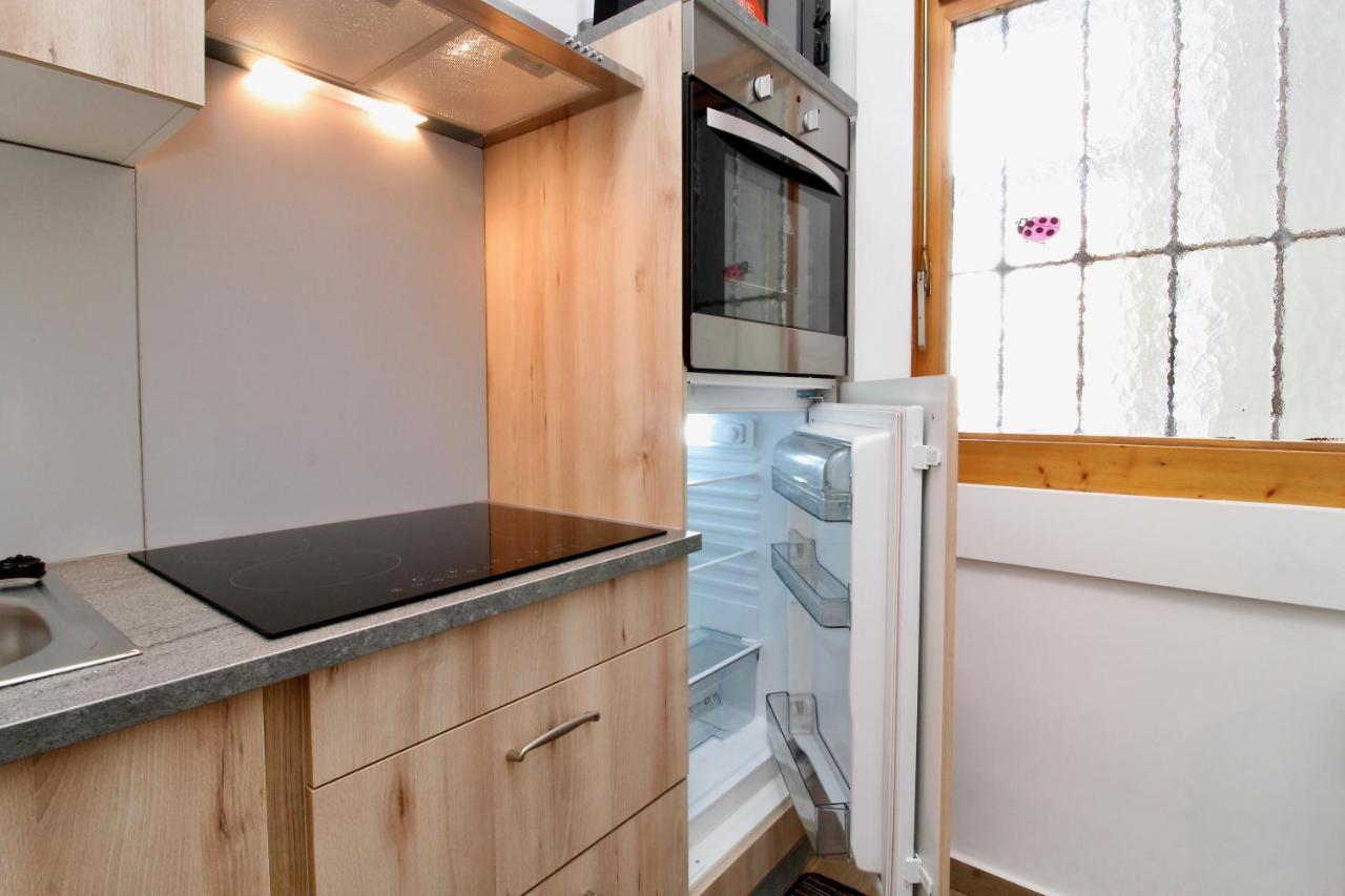 Redyard Modern Apartment