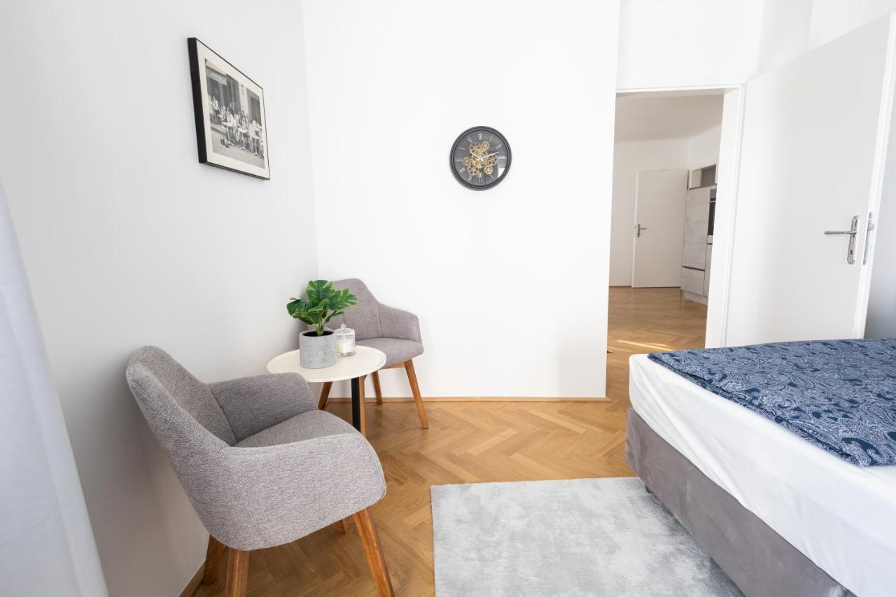 Apartment Central-new ; Marvelous Views Vienna