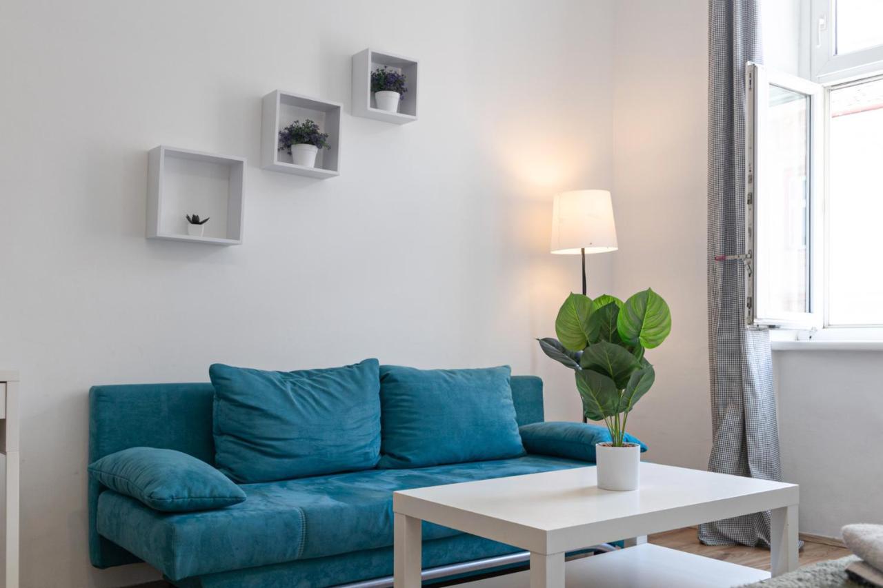 Affordable 2br Apt- Connected To The Whole * Vienna
