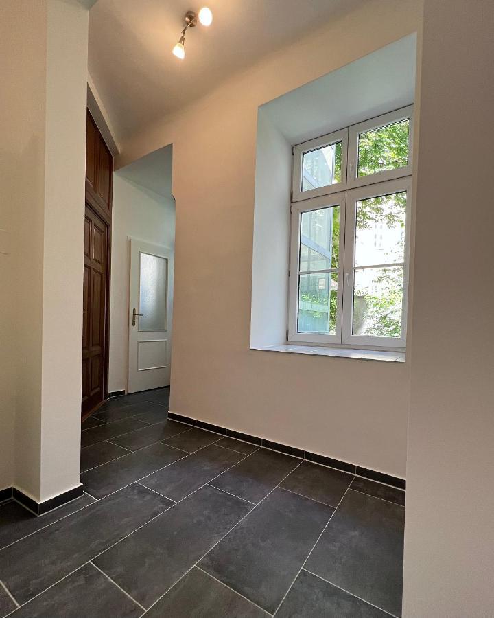 Modernes Juwel In Zentraler Lage Apartment *