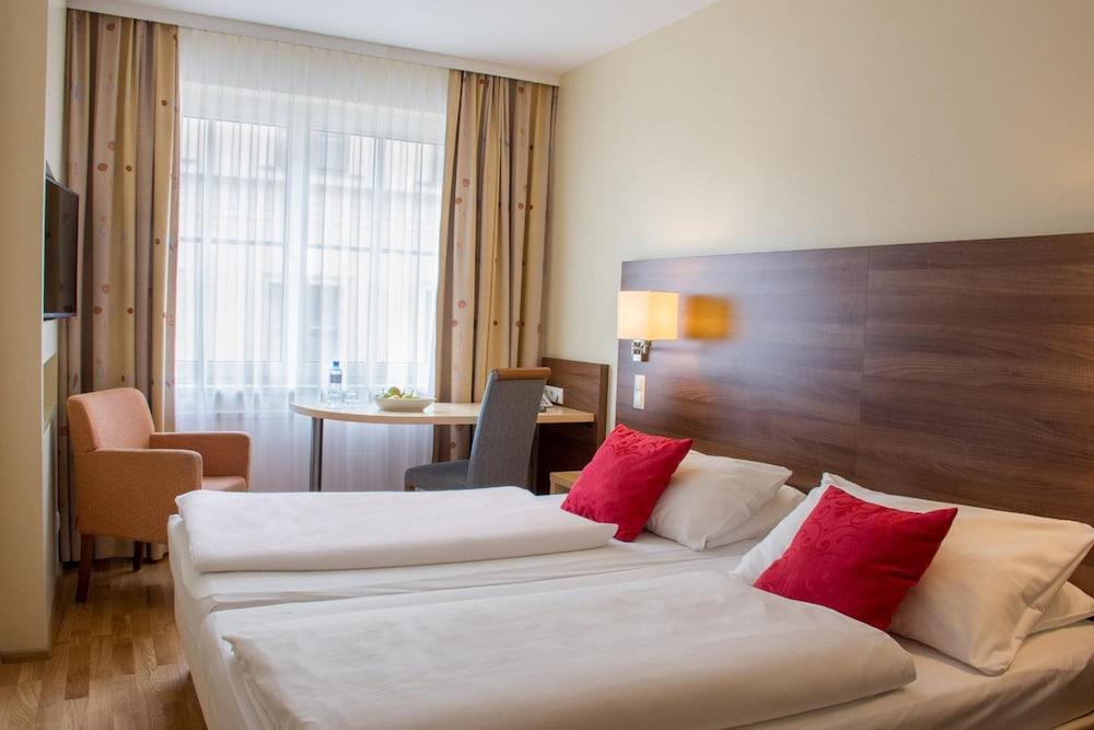 Artist Boutique Hotel 4*