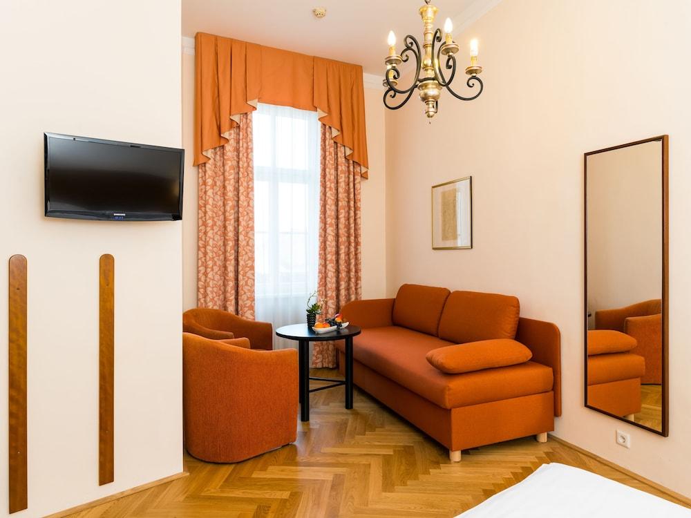 Johann Strauss 4* Vienna