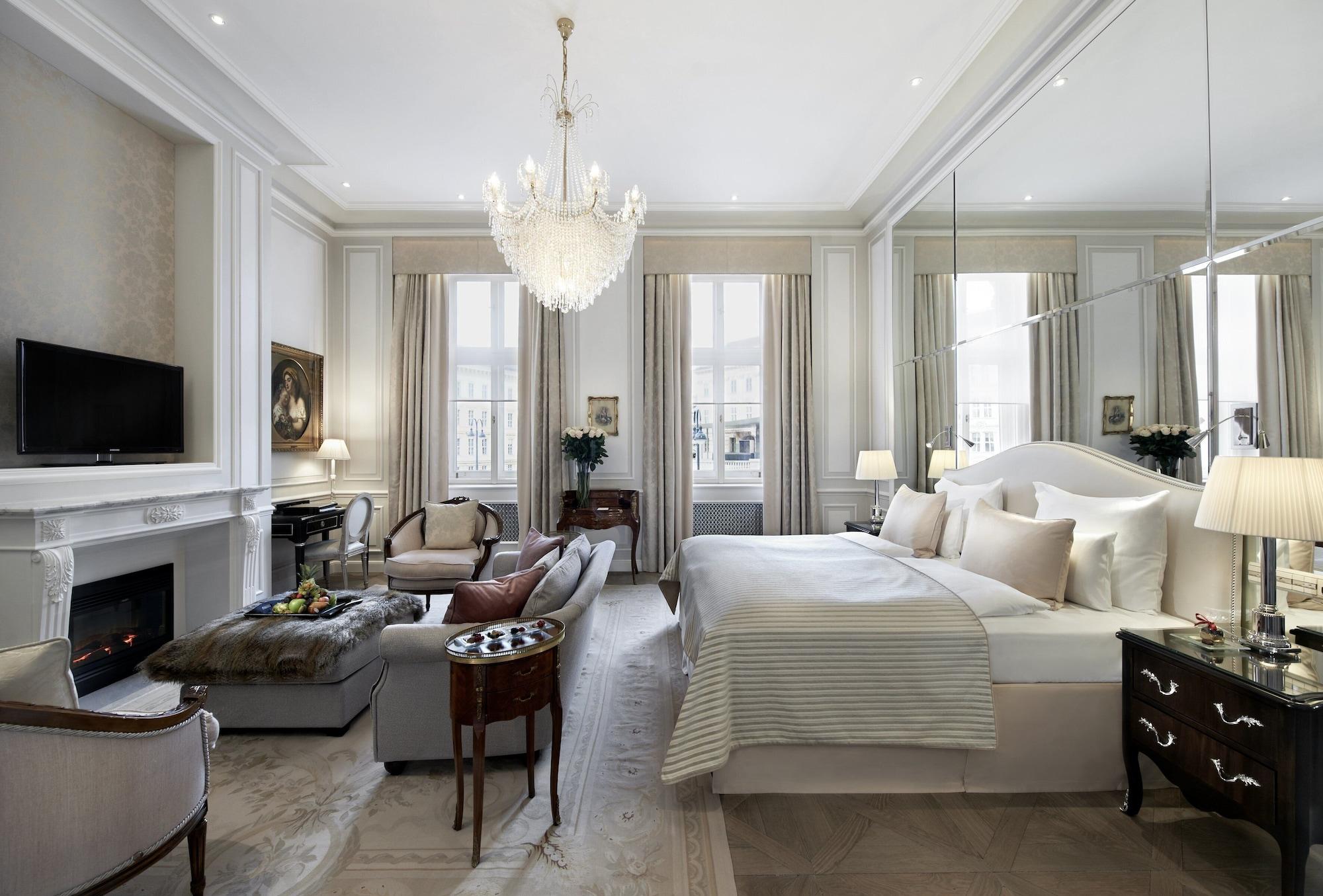Sacher Hotel 5*