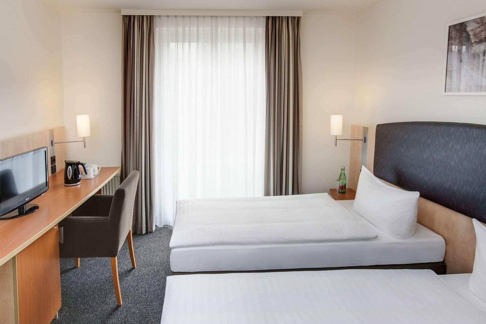 Intercityhotel 4* Vienna