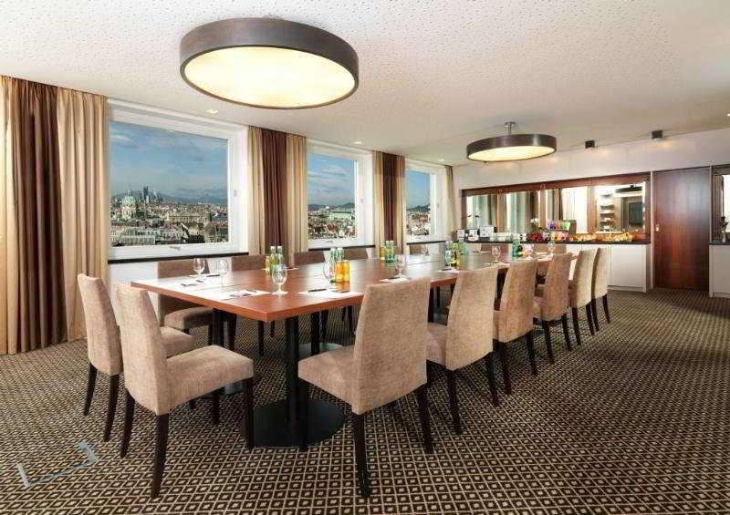 Hotel Am Parkring 4*