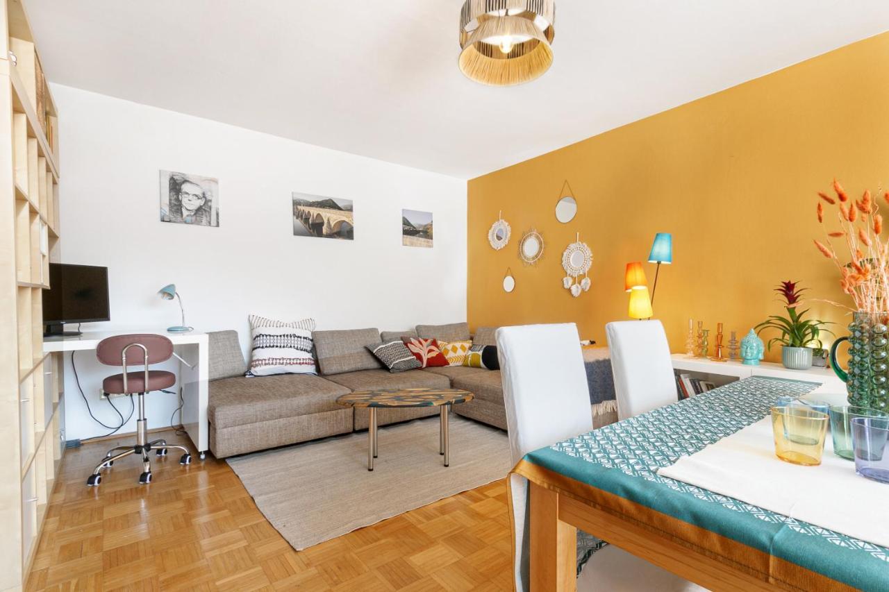 - Balkon - Workspace - Waschmaschine - U2 & U4 * Viena
