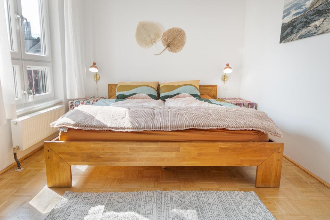 - Balkon - Workspace - Waschmaschine - U2 & U4 Apartamento *
