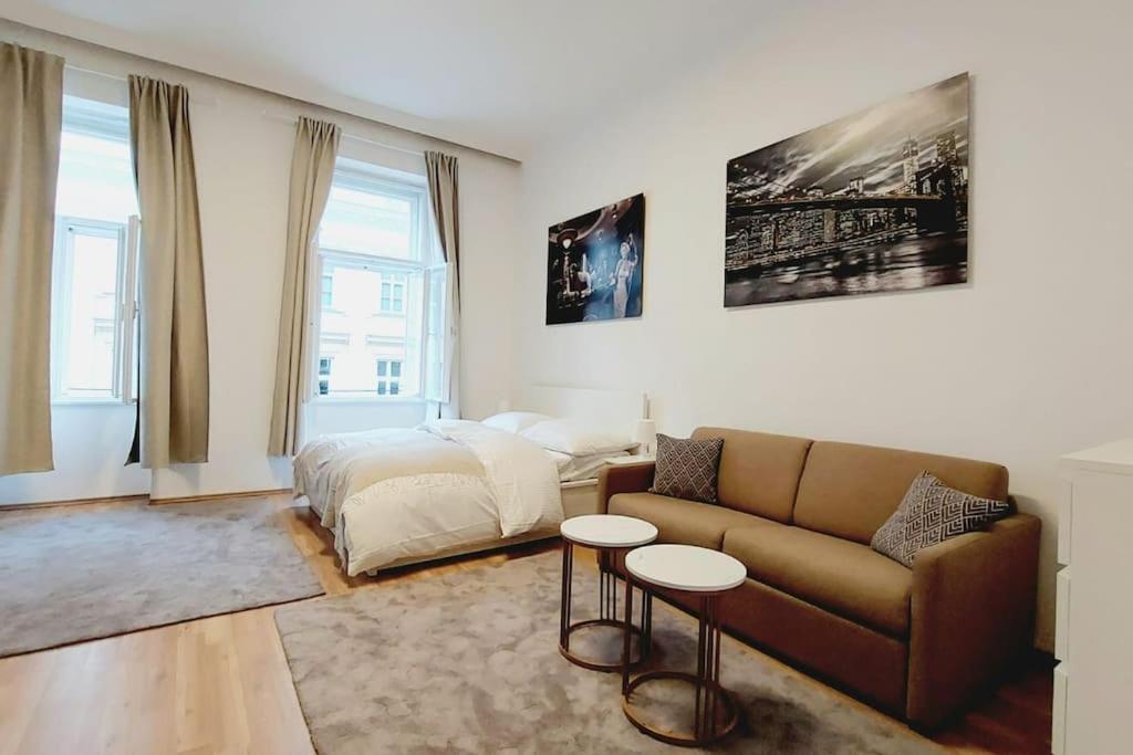 Apartment Checkinvienna 2 Bedrom Vienna