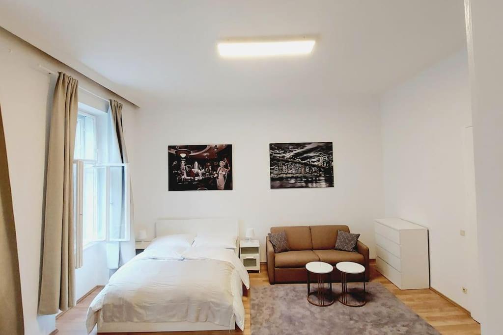 Apartment Checkinvienna 2 Bedrom Vienna