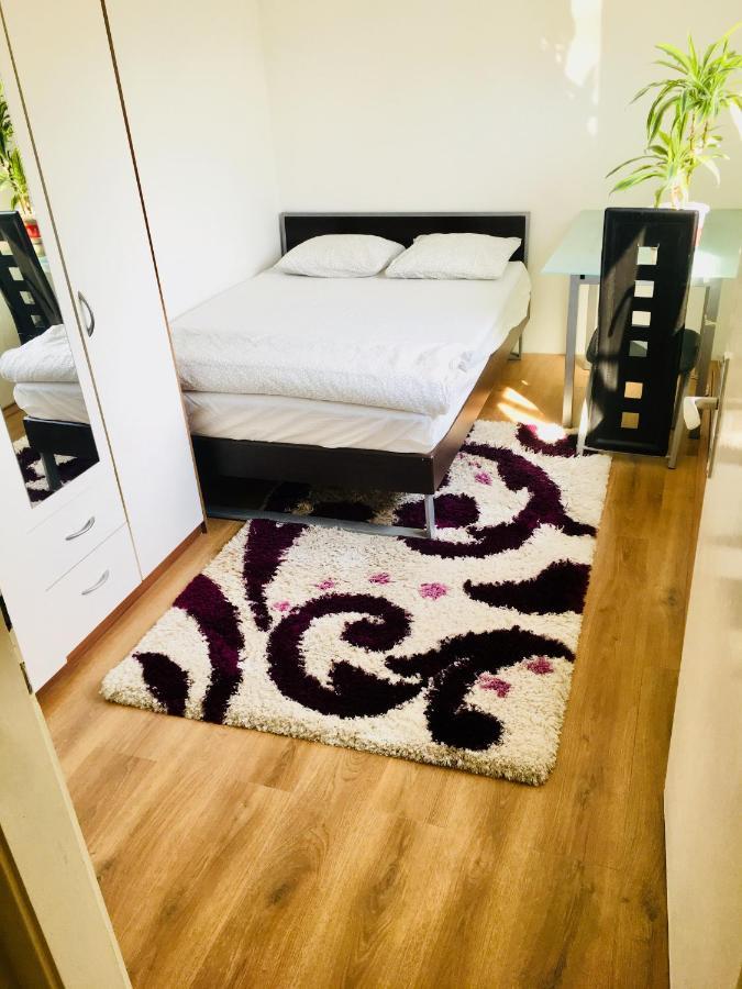 Lovely House Next To River - Free Parking - Big Garden * Vienna