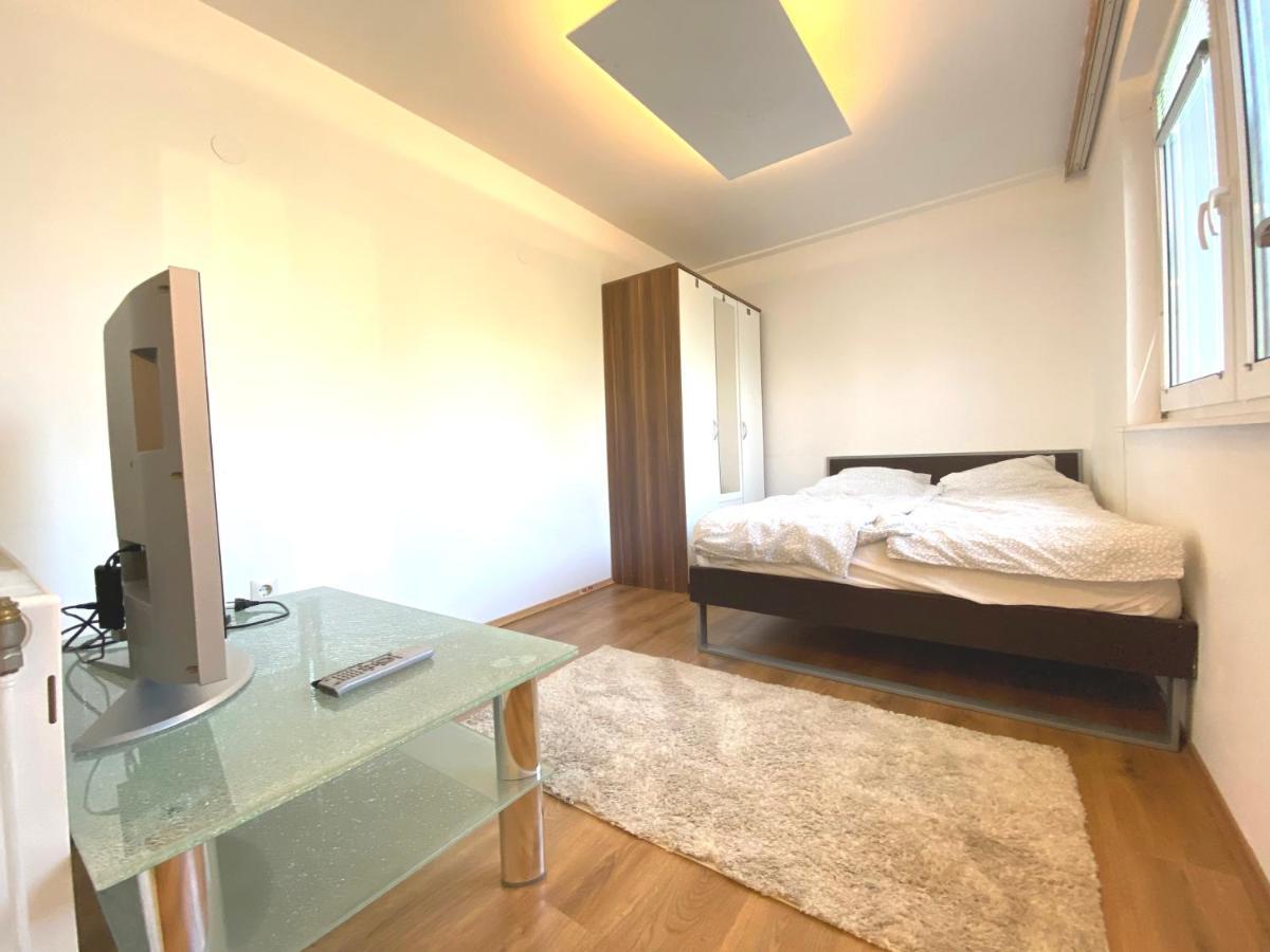 Lovely House Next To River - Free Parking - Big Garden * Vienna