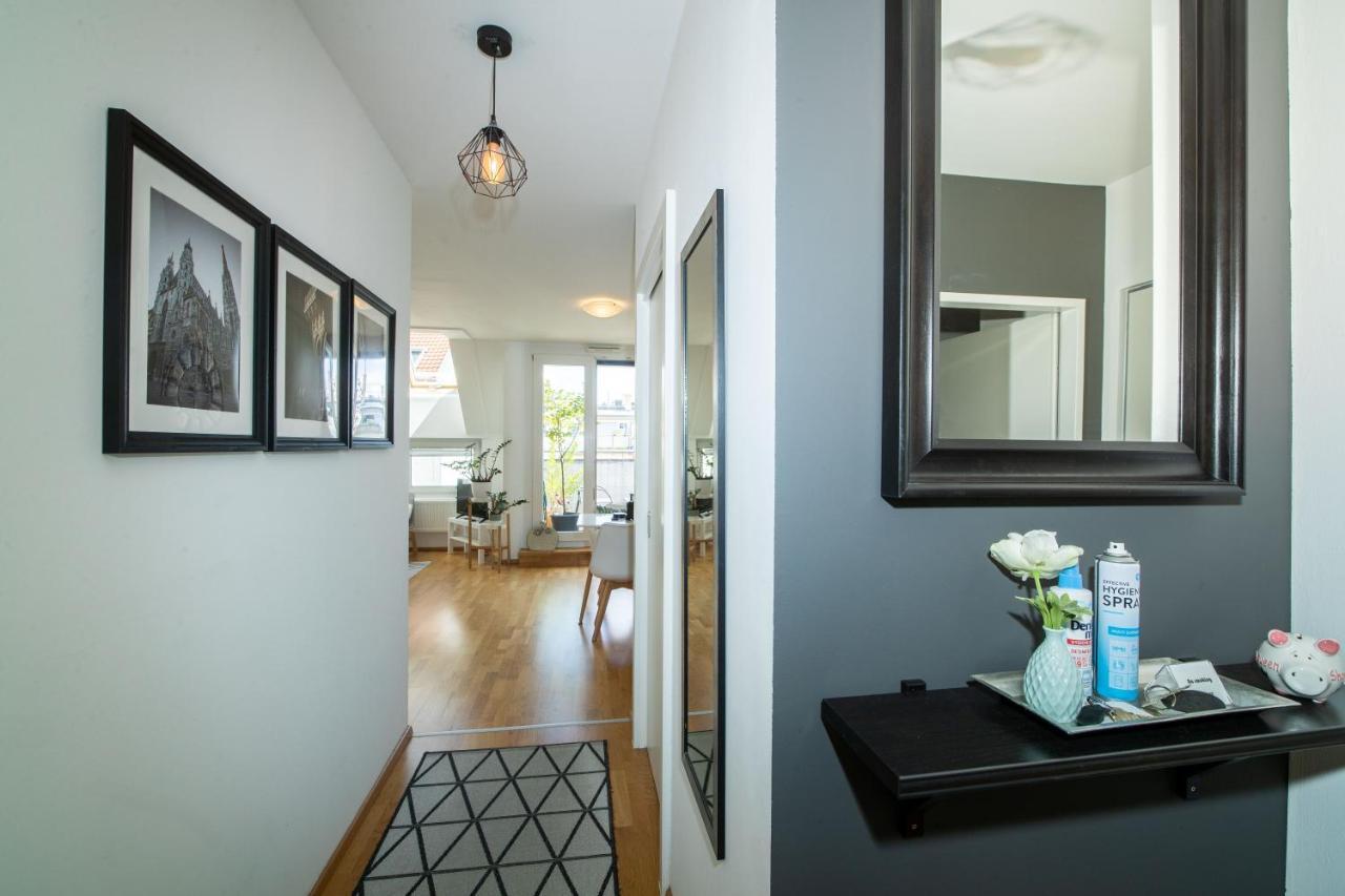 Room4art Nr.6 In Center Air-conditioned Apartment *