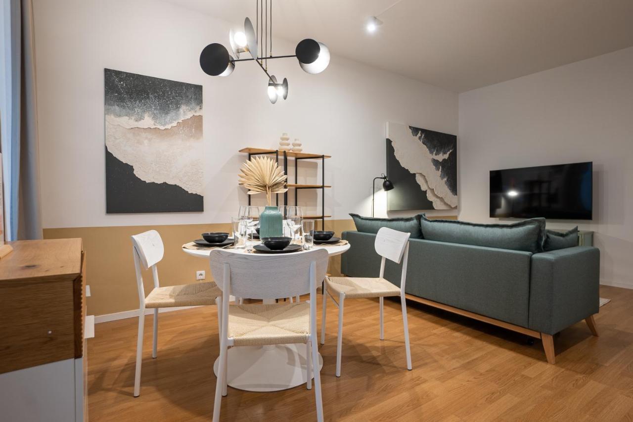 42 M2 Bright With A Terrace Apartment