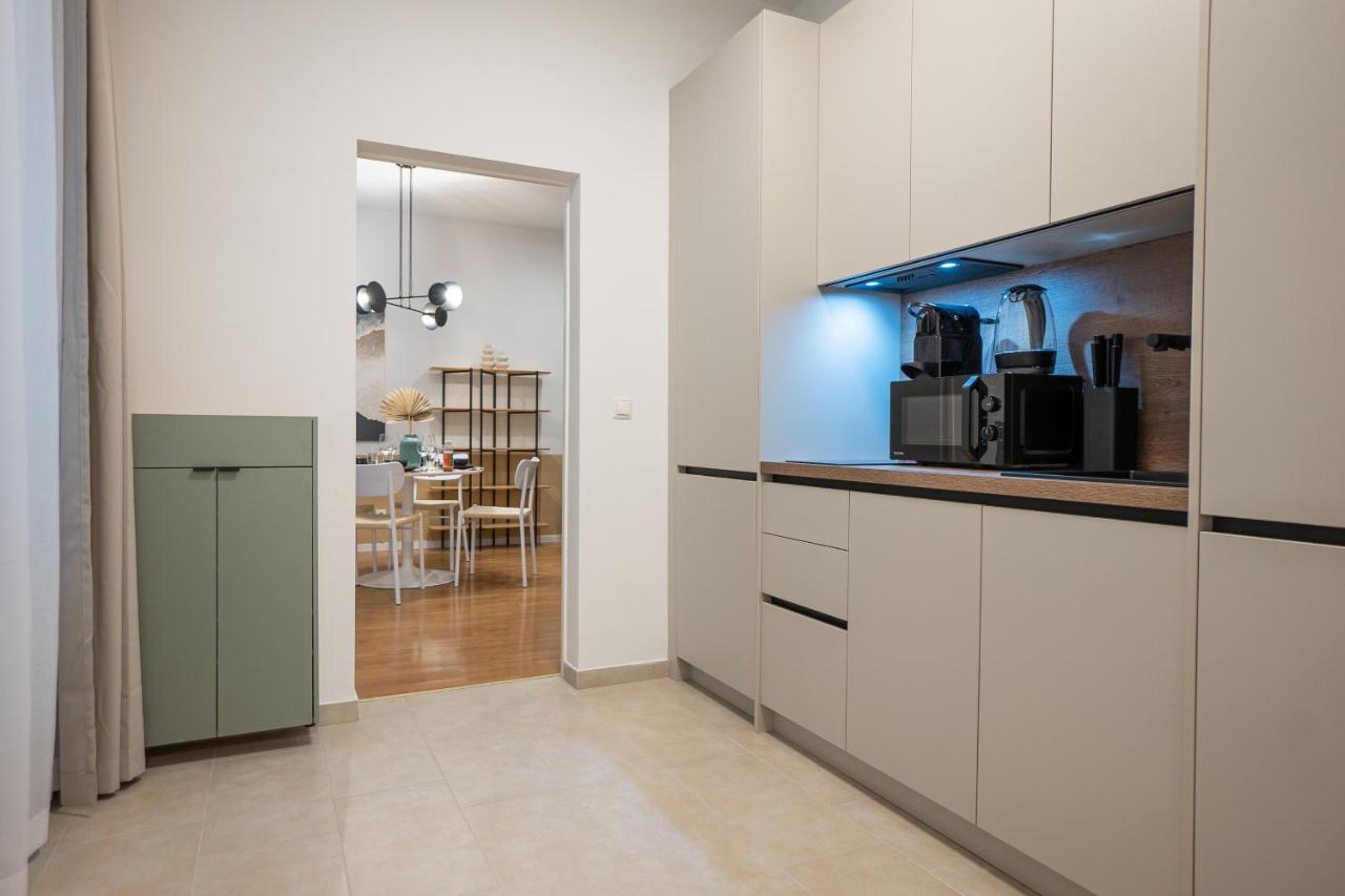 42 M2 Bright With A Terrace Apartment *