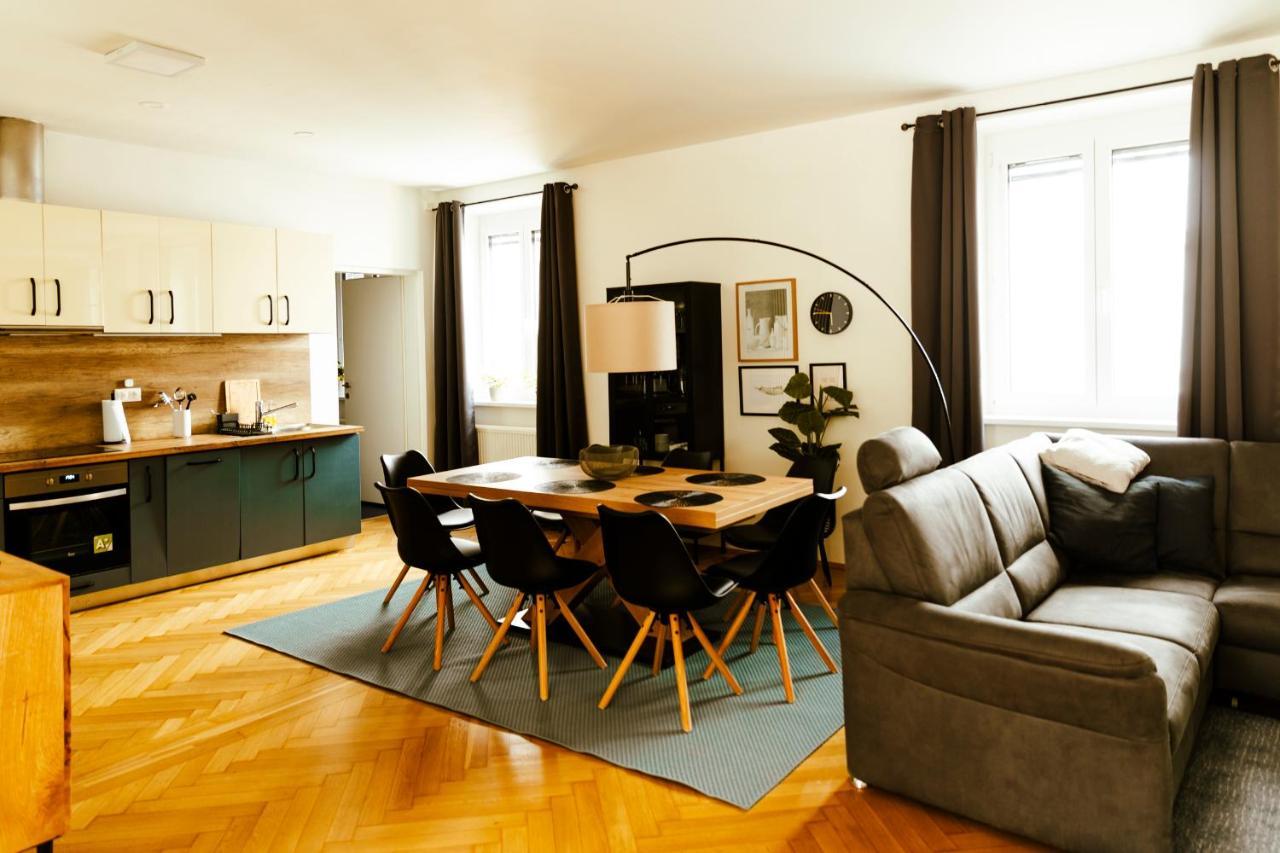 Dream Apartment, Terrace, Parking Available * Wien