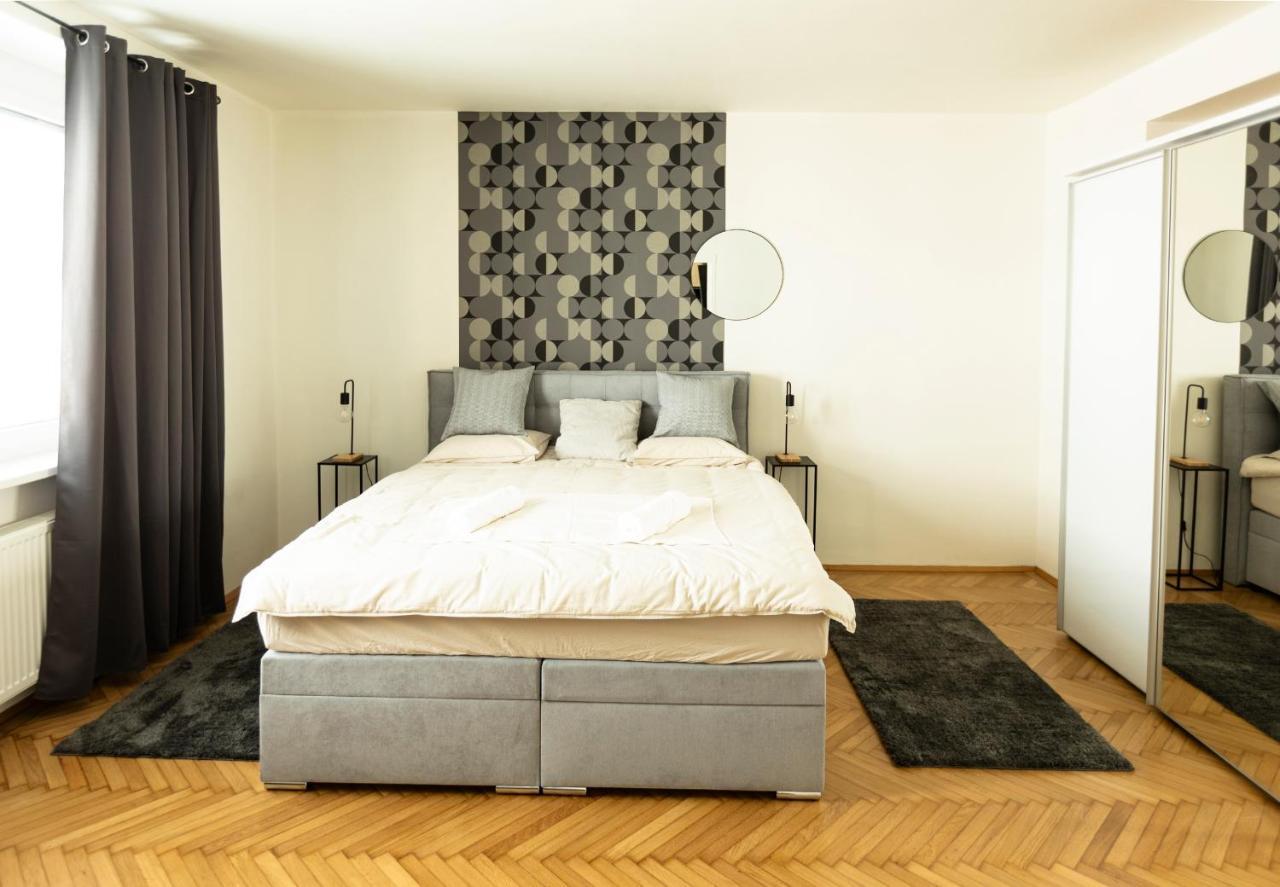 Dream Apartment, Terrace, Parking Available Apartment